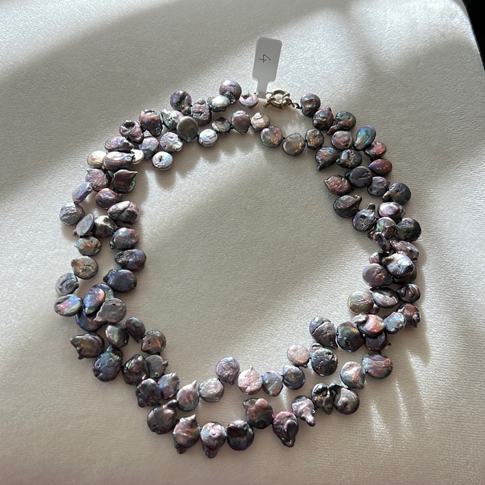 No.4 purple mother of Pearl long necklace